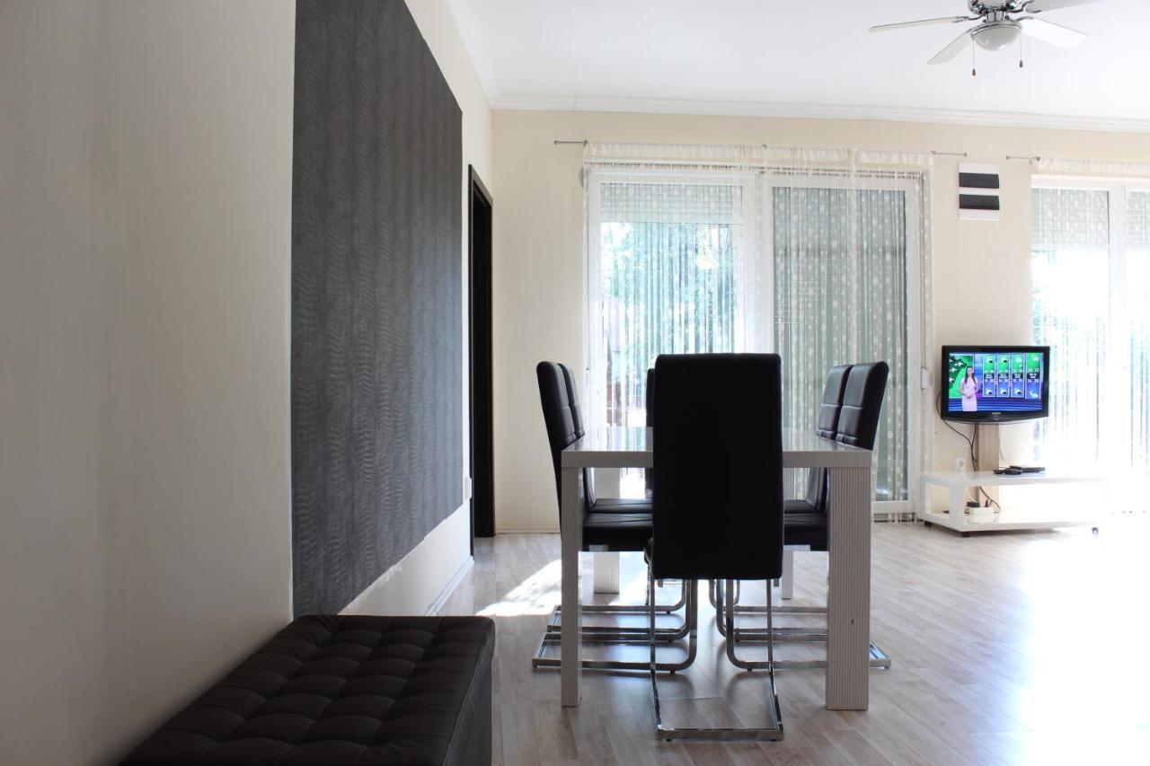 Appartamento Medlin Apartman Siófok Esterno foto